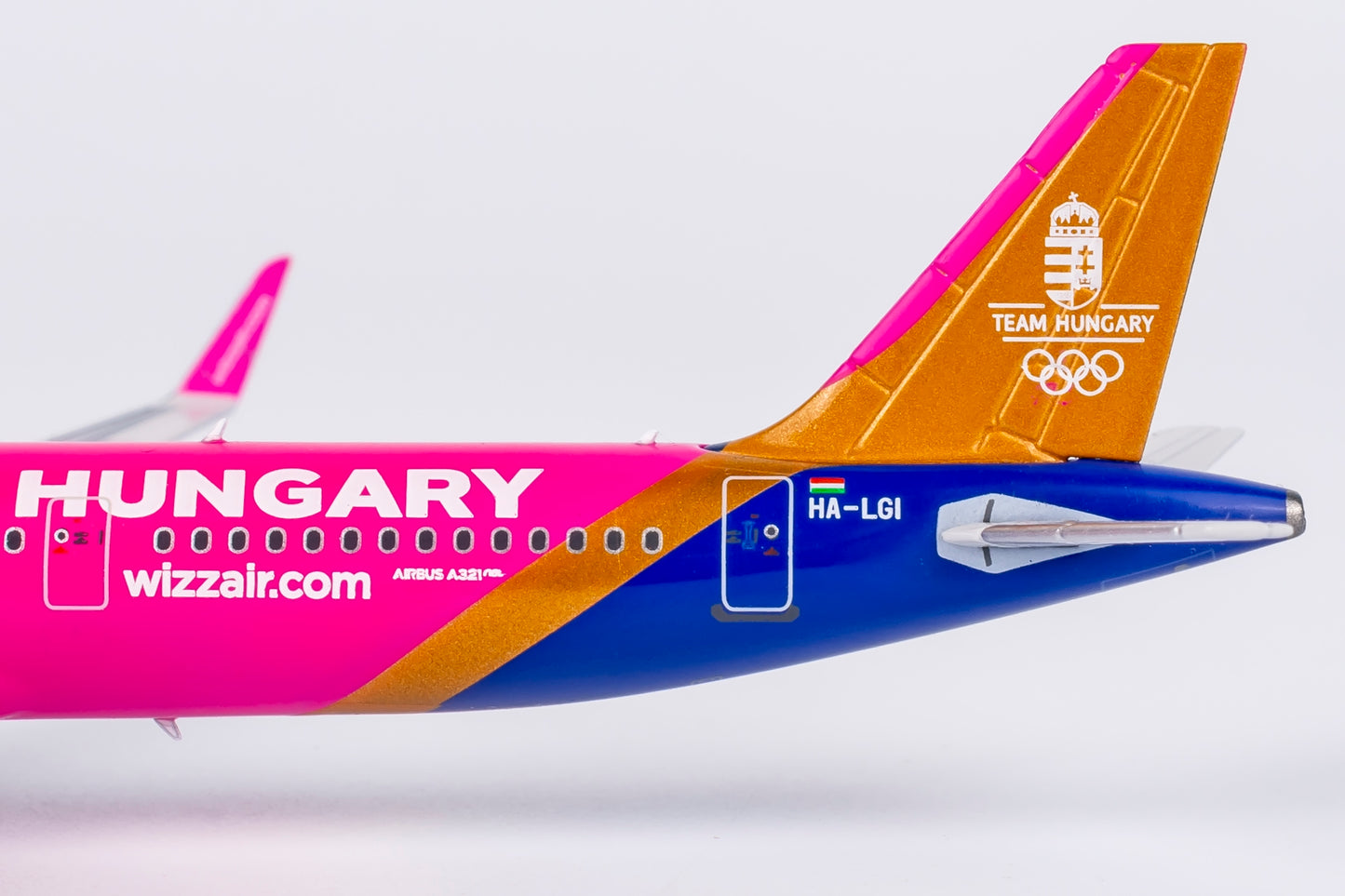 NG Models 1/400 Wizz Air A321neo HA-LGI Team Hungary livery