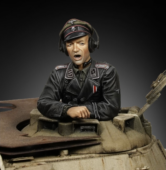 Royal Model 1/35 1086 German tanker  WWII