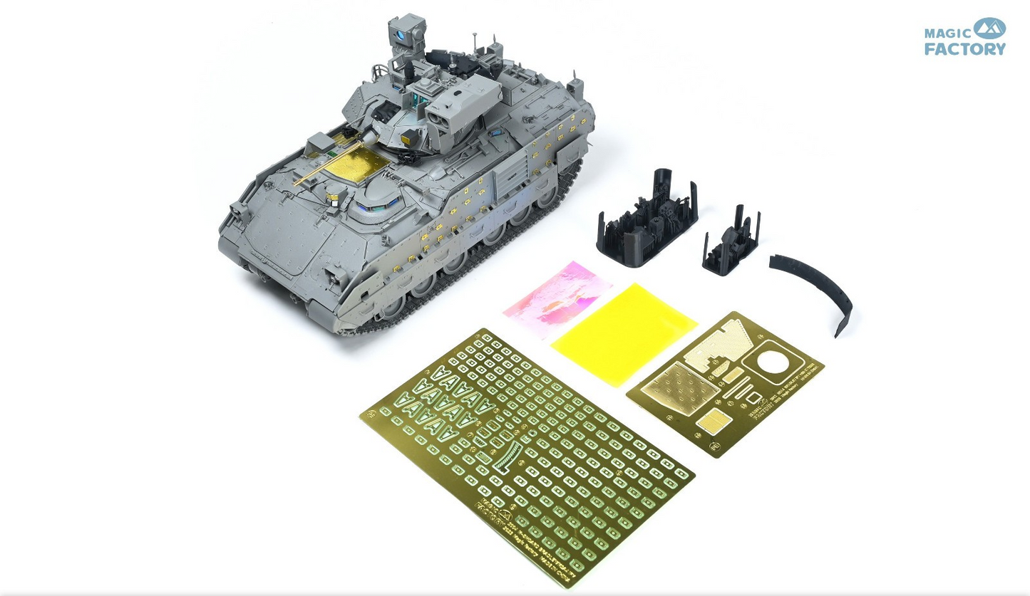 Magic Factory 1/35 2012 M2A4 Bradley IFVwith CVTESS Model Kit