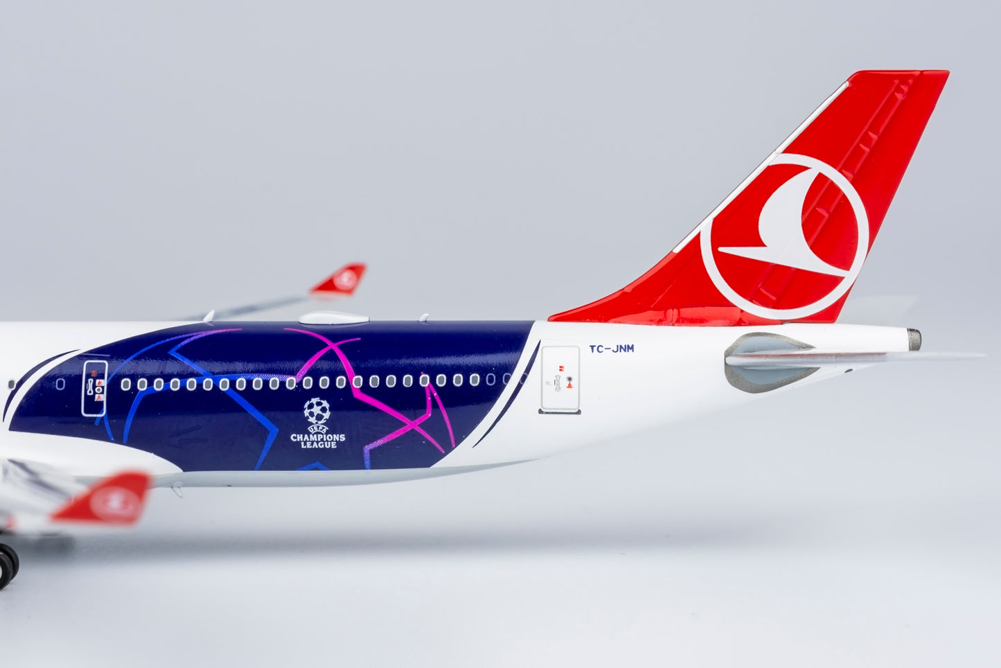NG Models 1/400 62061 Turkish Airlines A330-300 TC-JNM UEFA Champions League