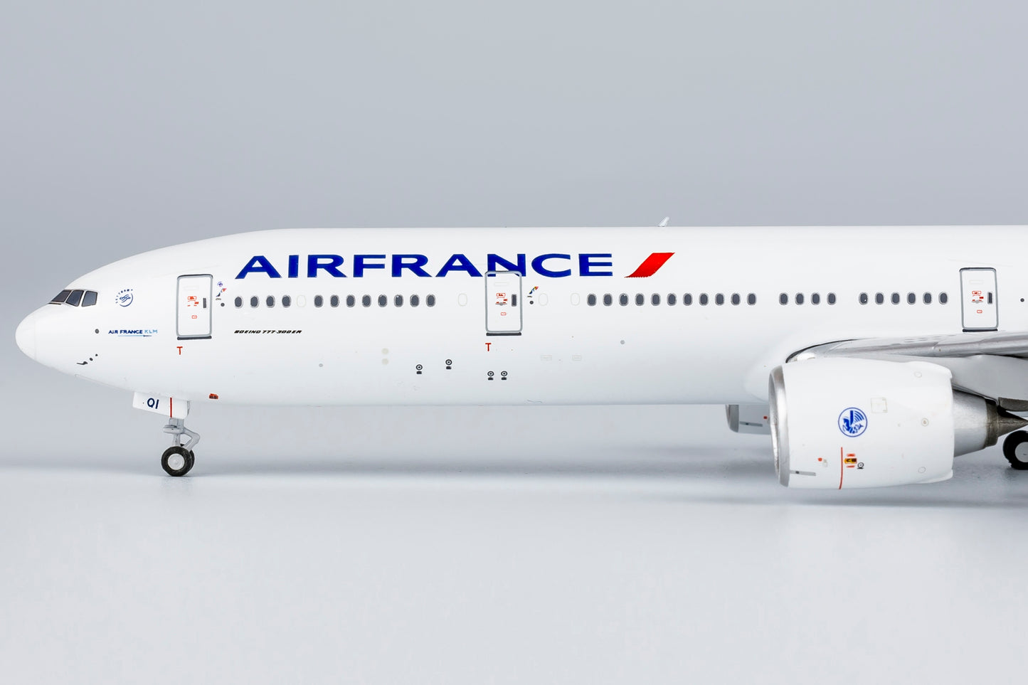 NG Models 1/400 73052 Air France 777-300ER F-GSQI JonOne graffiti livery