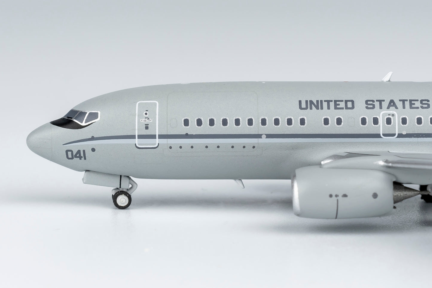 NG Models 1/400 US Marines C-40A Clipper (737-7AFC)/w 170041 1st Boeing C-40A Clipper