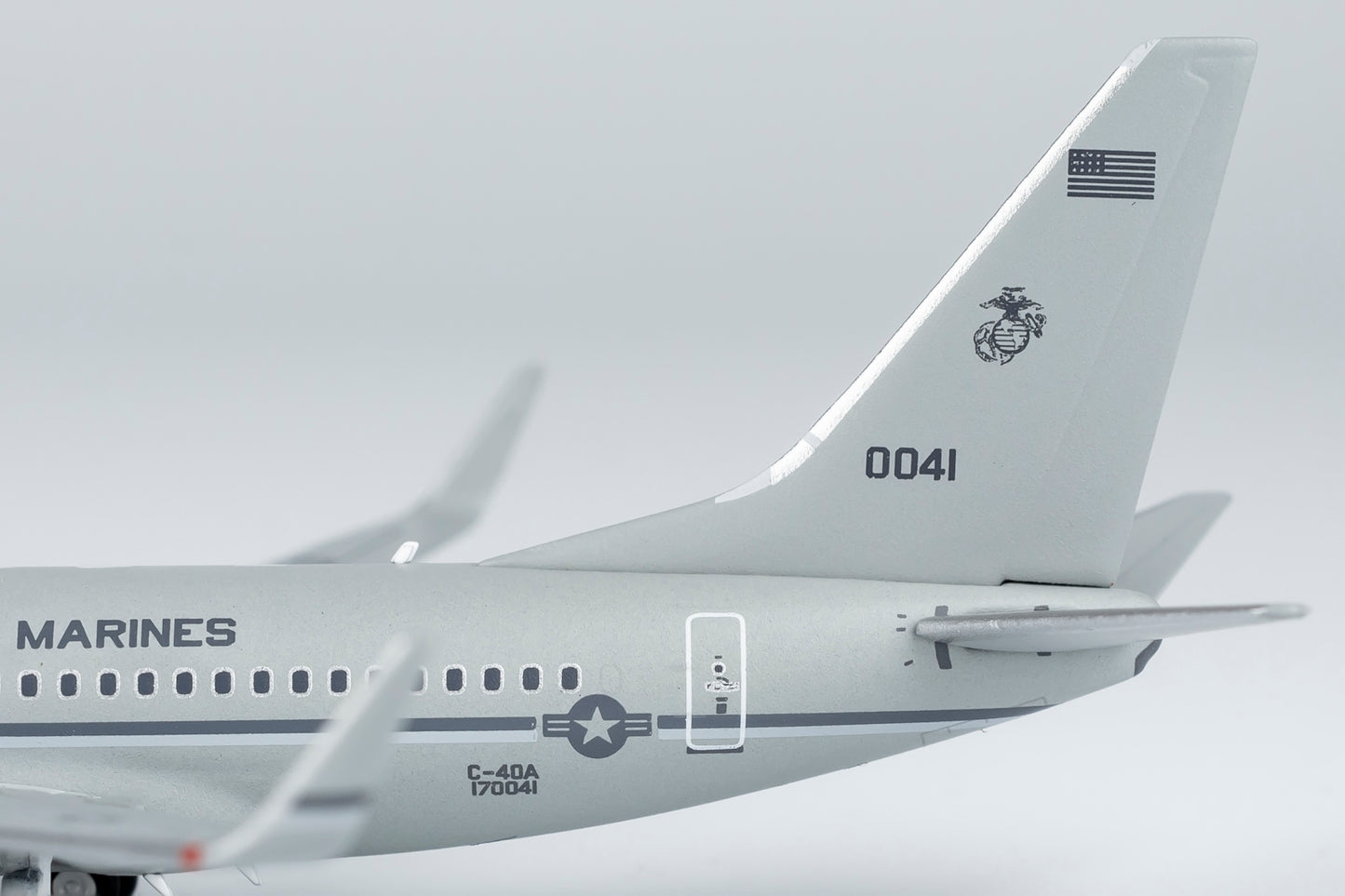 NG Models 1/400 US Marines C-40A Clipper (737-7AFC)/w 170041 1st Boeing C-40A Clipper