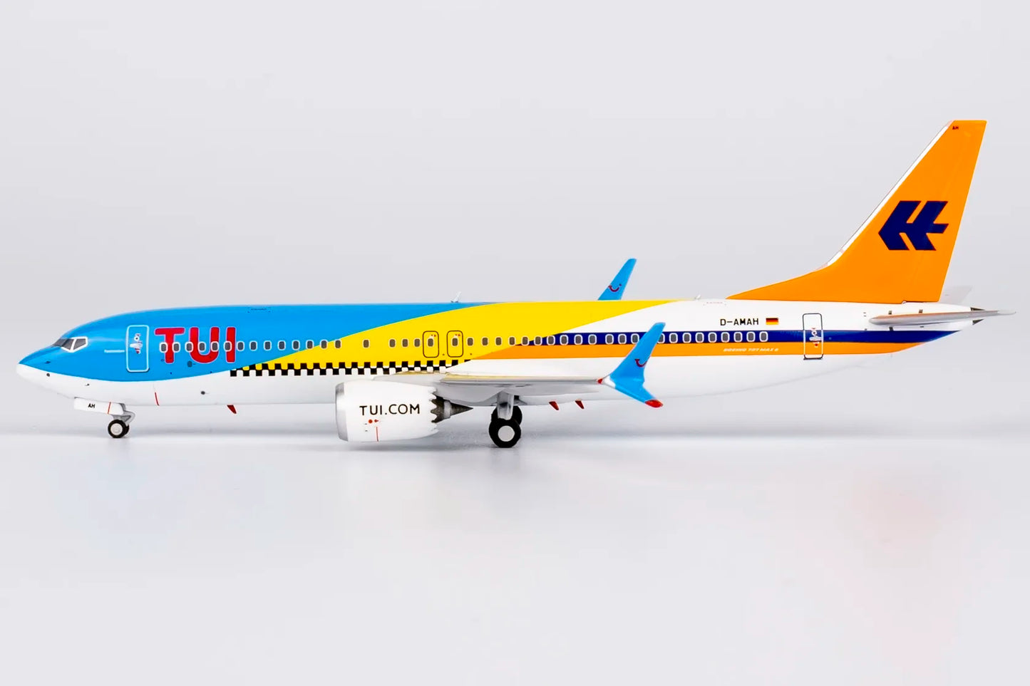 NG Models 1/400 TUI 737 MAX 8 D-AMAH  'Fuerteventura' in the TUI 50 years livery