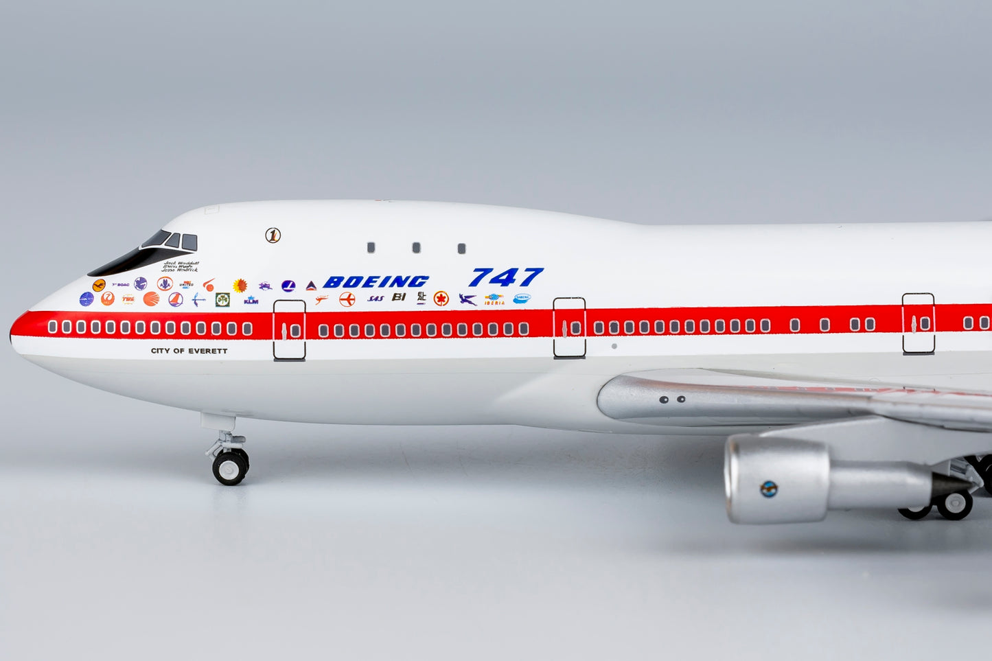 NG Models 1/400 The Boeing Company 747-100 N7470 named "CITY OF EVERETT"