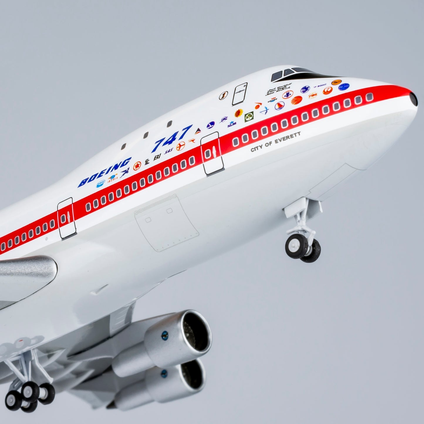 NG Models 1/400 The Boeing Company 747-100 N7470 named "CITY OF EVERETT"