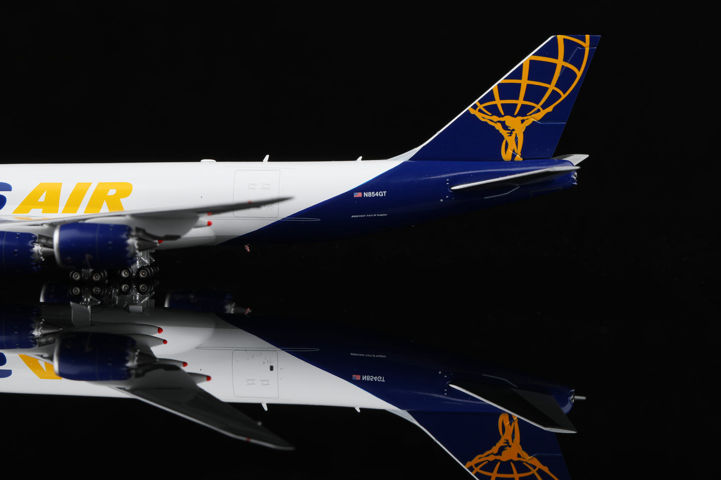 HX Models 1/400 Atlas Air Boeing B747-8F N854GT Standard Version