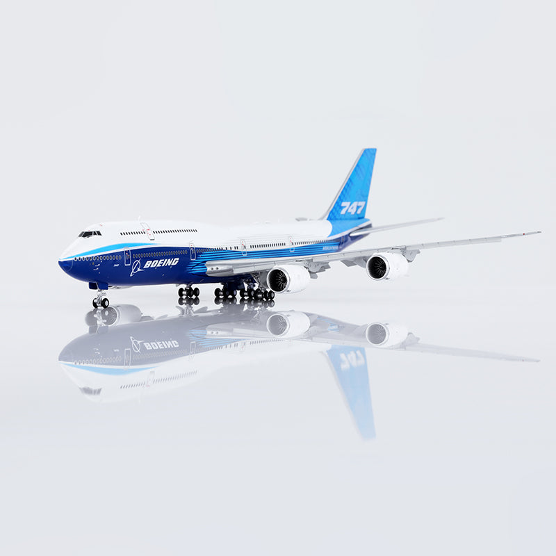 HX Models 1/400 Boeing Company B747-8 Blue "House livery" Flaps-Down