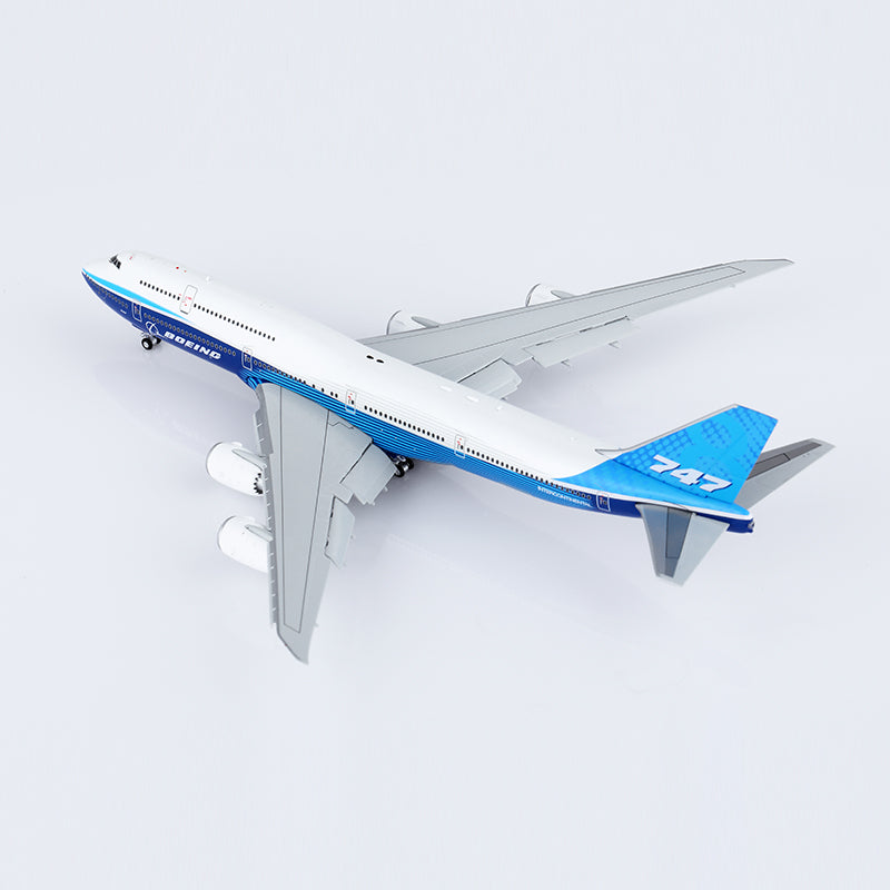 HX Models 1/400 Boeing Company B747-8 Blue "House livery" Flaps-Down