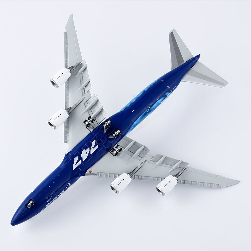 HX Models 1/400 Boeing Company B747-8 Blue "House livery" Flaps-Down