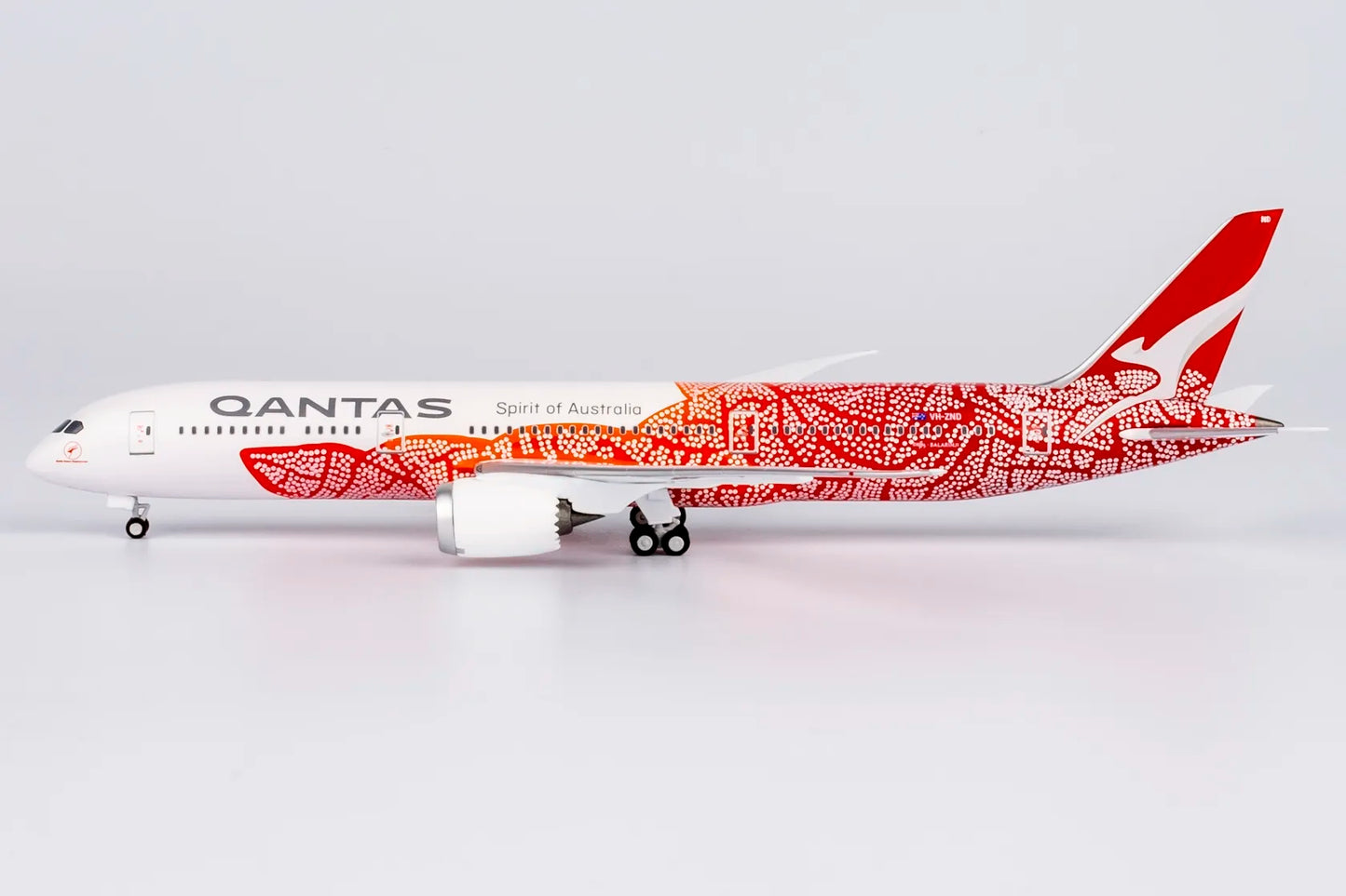 NG Models 1/400 Qantas 787-9 Dreamliner VH-ZND Emily Kame Kngwarreye Lite Edition