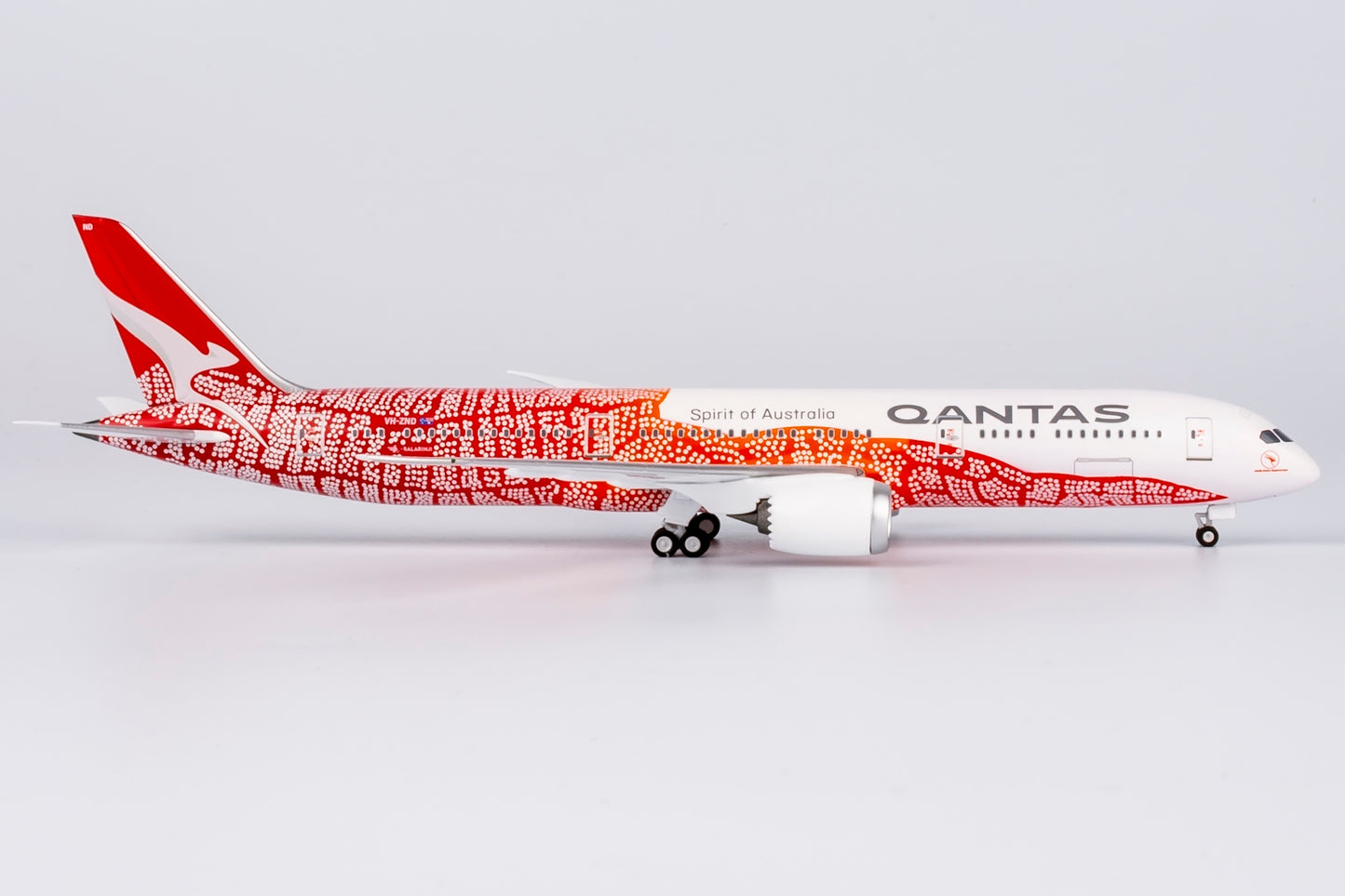 NG Models 1/400 Qantas 787-9 Dreamliner VH-ZND Emily Kame Kngwarreye Lite Edition