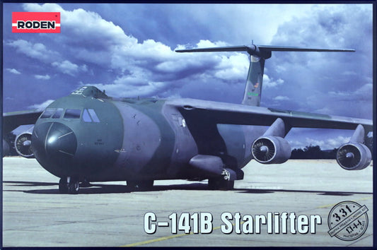 Roden 1/144 331 C-141B Starlifter 63rd MAW, USAF,1983 Model Aircraft Kit