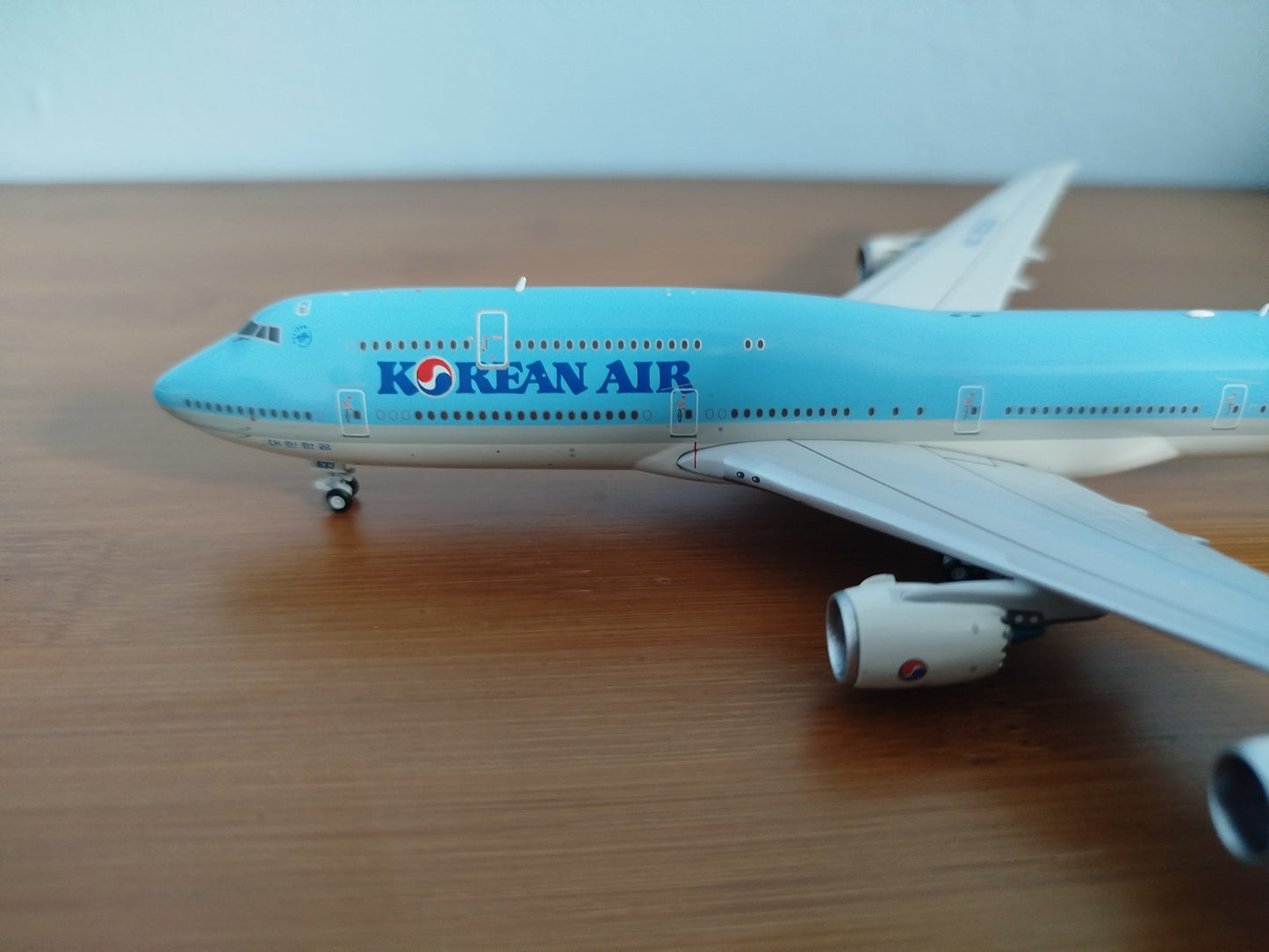 HX Models 1/400 Korean Air Boeing B747-8 HL7633 Standard Version