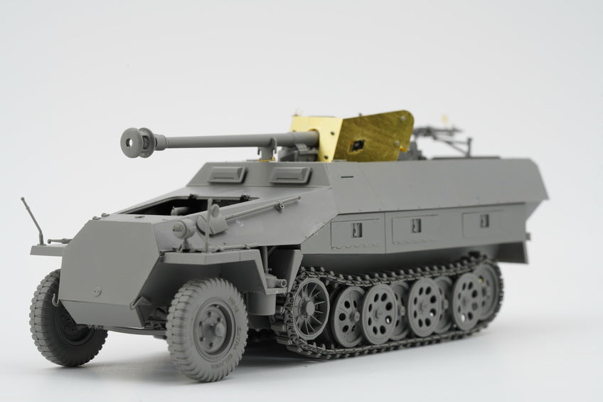 Border Model 1/35 Sd.Kfz.251/22 w 7.5cm PaK 40 "Pakwagen" BT-043