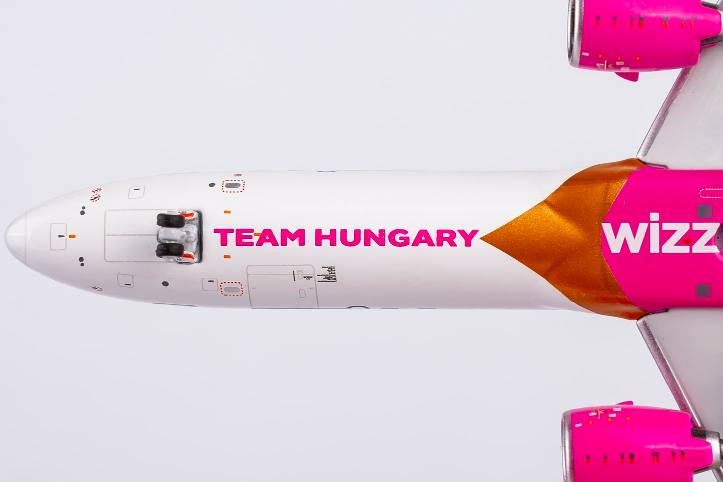 NG Models 1/400 Wizz Air A321neo HA-LGI Team Hungary livery