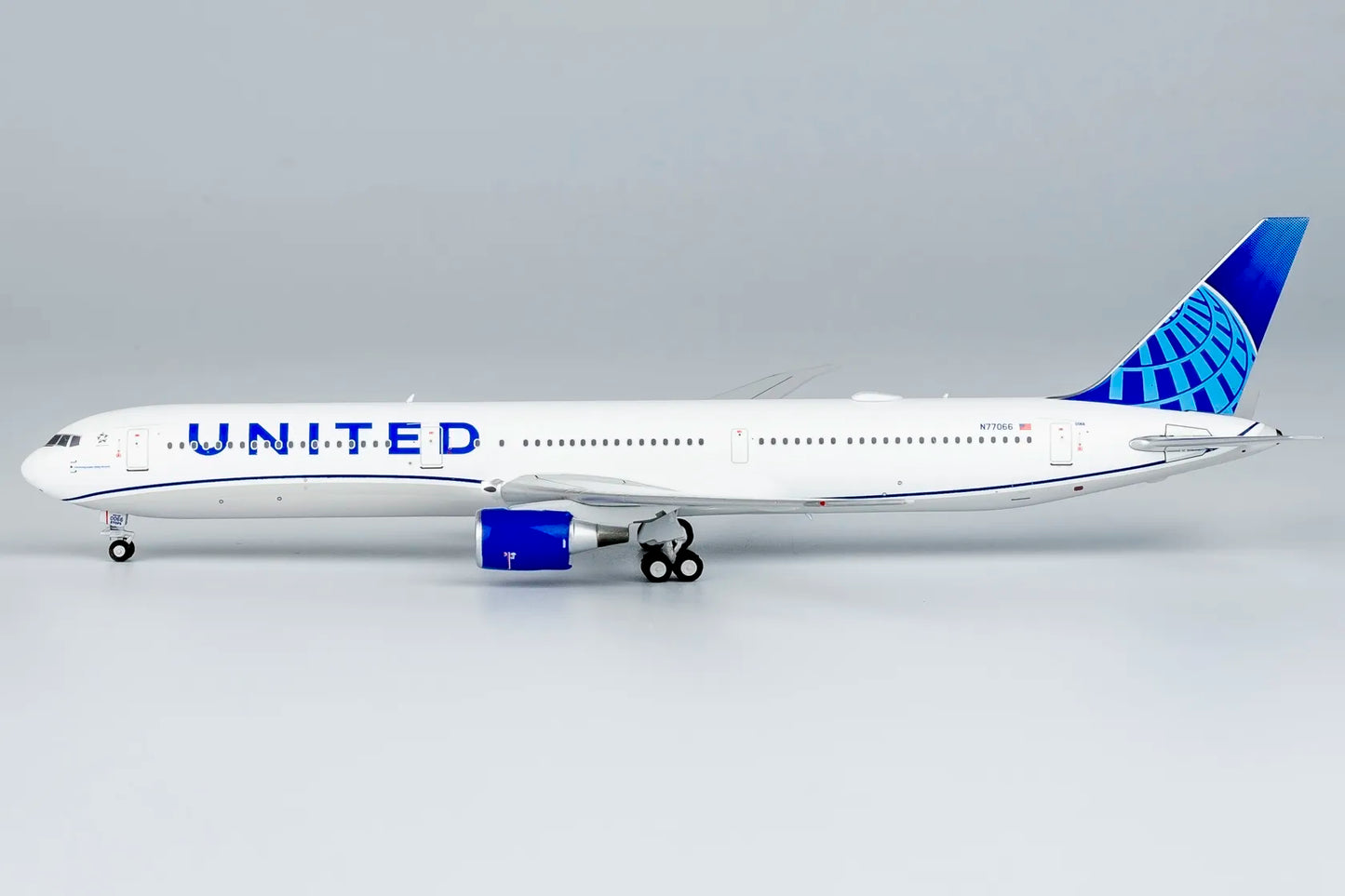 NG Models 1/400 United Airlines 767-400ER N77066 "Blue Evolution" livery CF6 engines New Mould