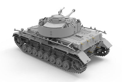 Border Model 1/35 Pz.Kpfw. IV Ausf. J Early/Mid & Railway Flatbed Ommr BT-025
