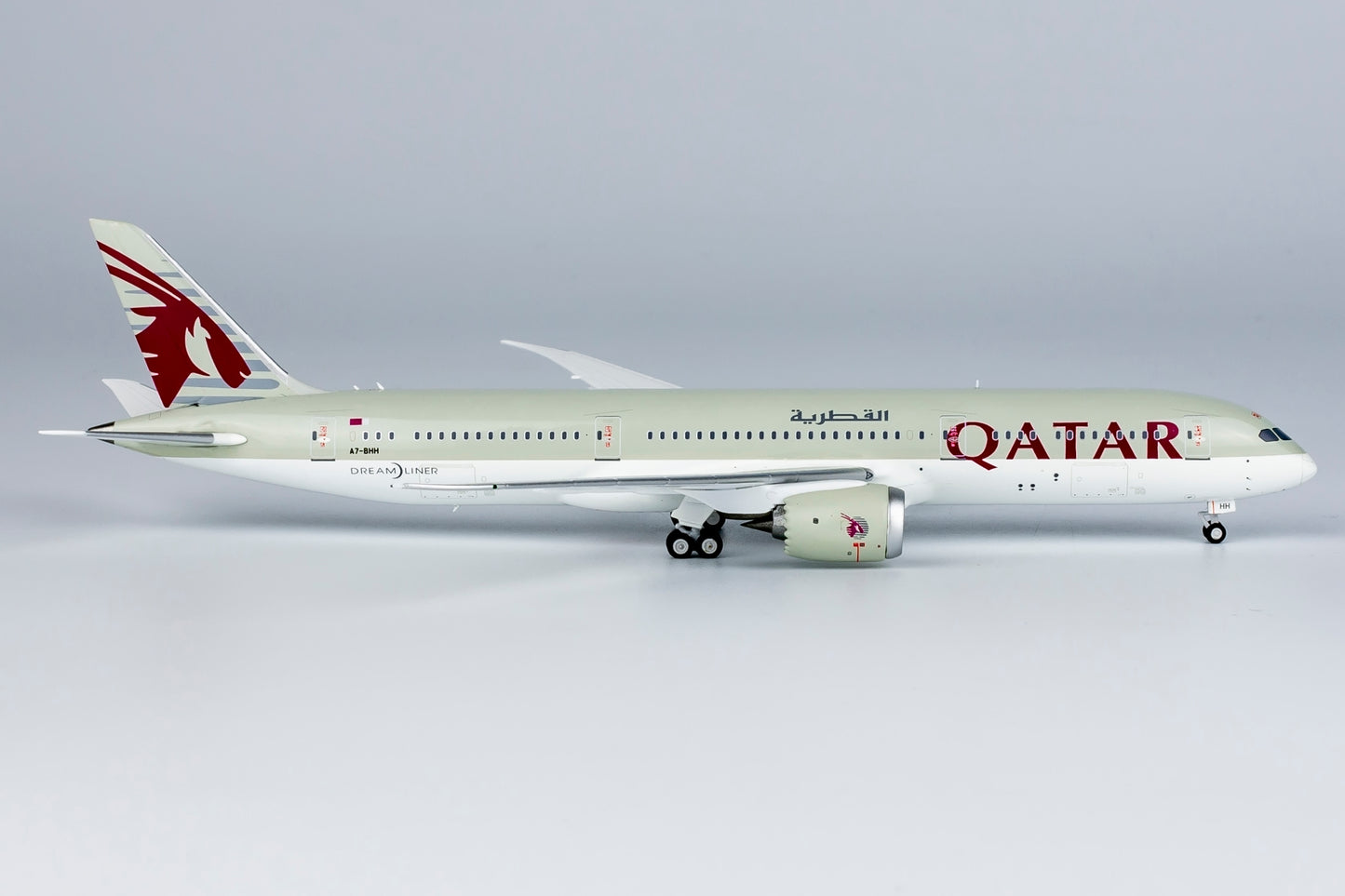 NG Models 1/400 Qatar Airways 787-9 Dreamliner A7-BHH