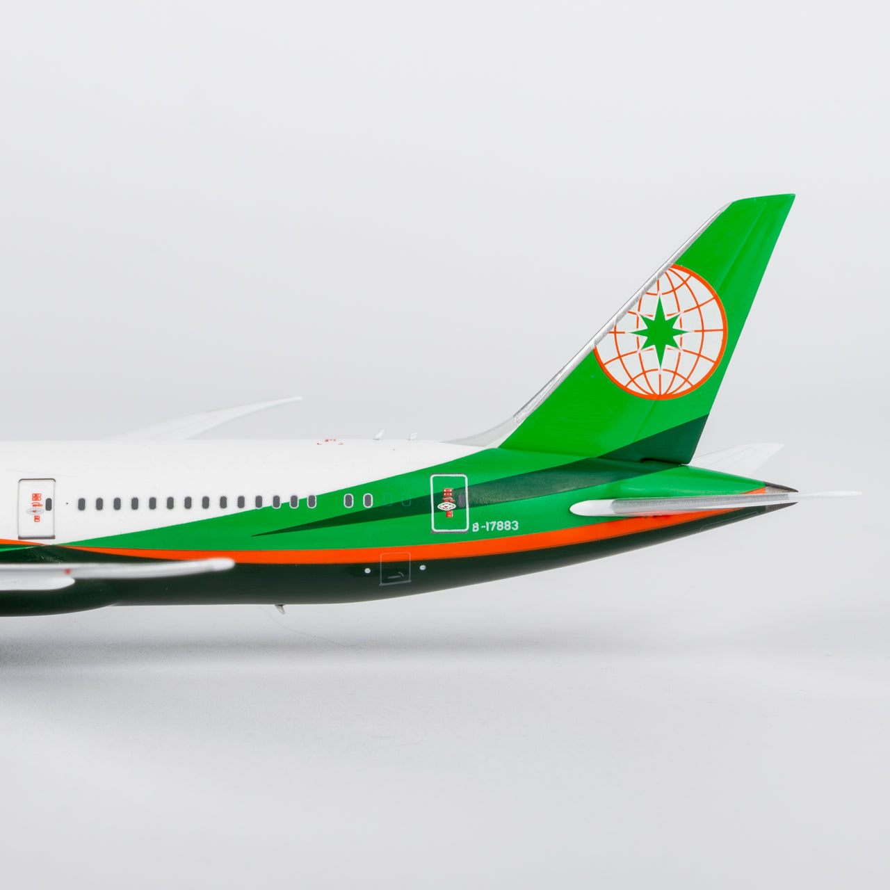 NG Models 1/400 Eva Airways 787-9 Dreamliner B-17883