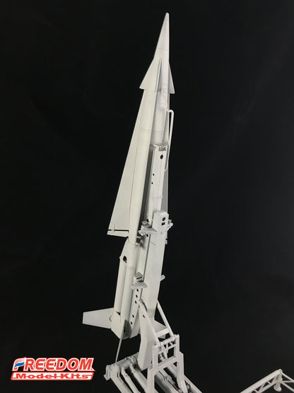 Freedom Model 1/35 MIM-14 Nike Hercules Model Kit