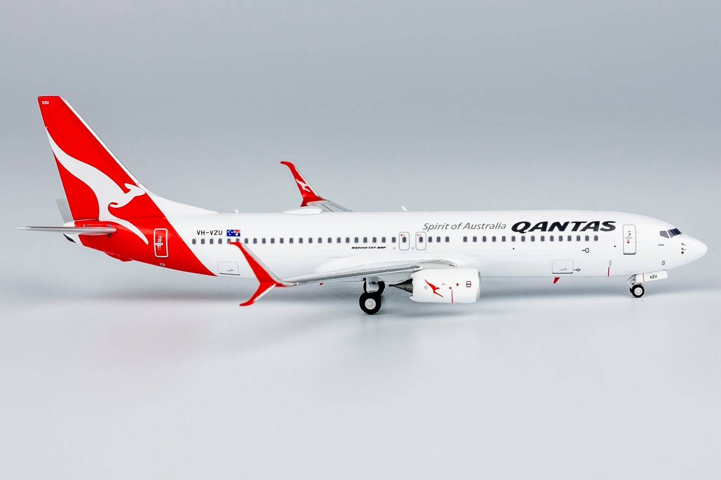 NG Models 1/400 Qantas 737-800/w VH-VZU (1st Qantas Boeing 737 to wear the split scimitar winglets