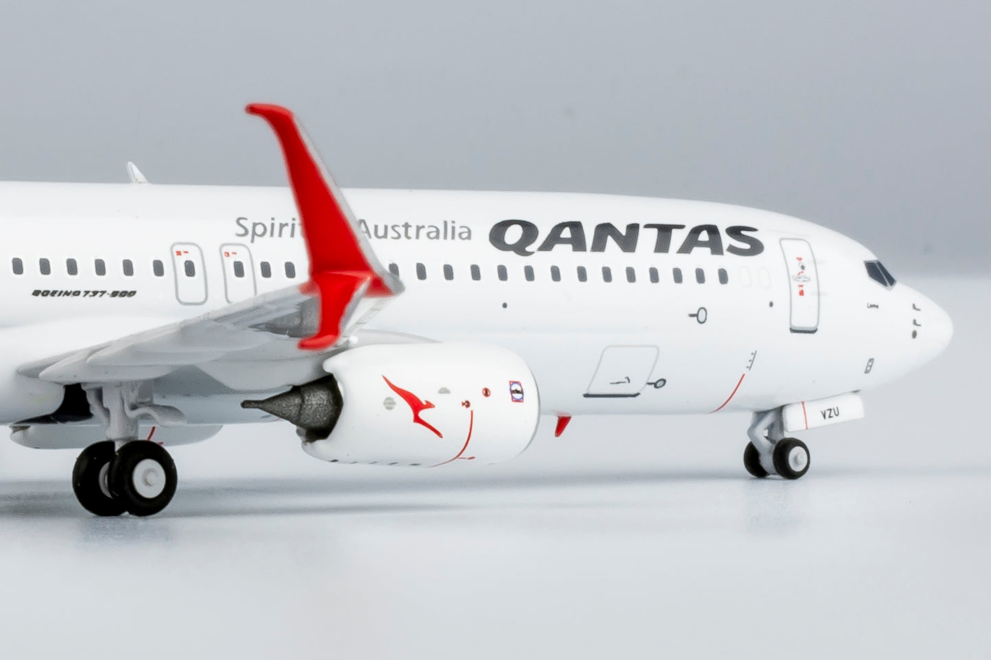 NG Models 1/400 Qantas 737-800/w VH-VZU (1st Qantas Boeing 737 to wear the split scimitar winglets