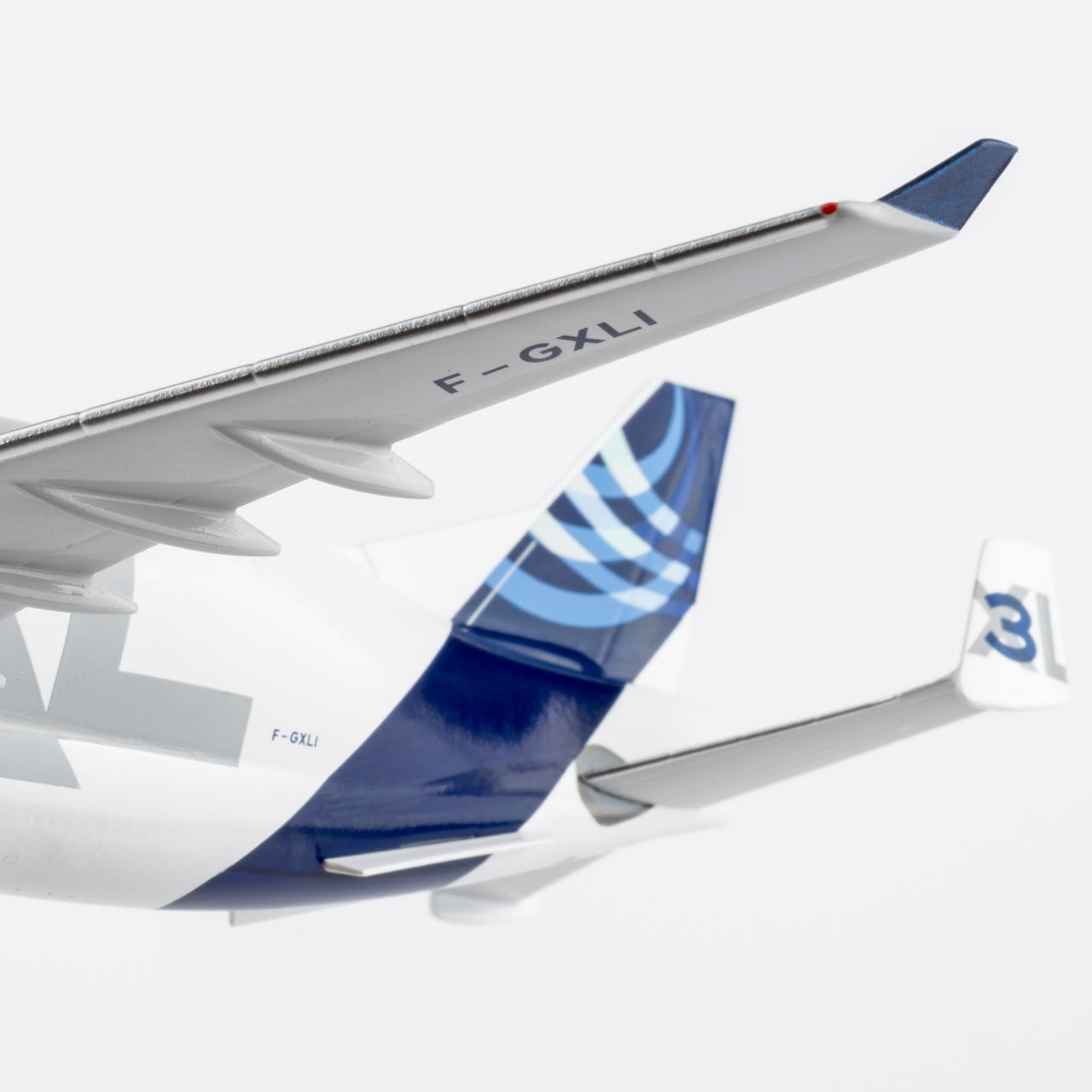 NG Models 1/400 Airbus Transport International A330-743L Beluga XL F-GXLI (#3)