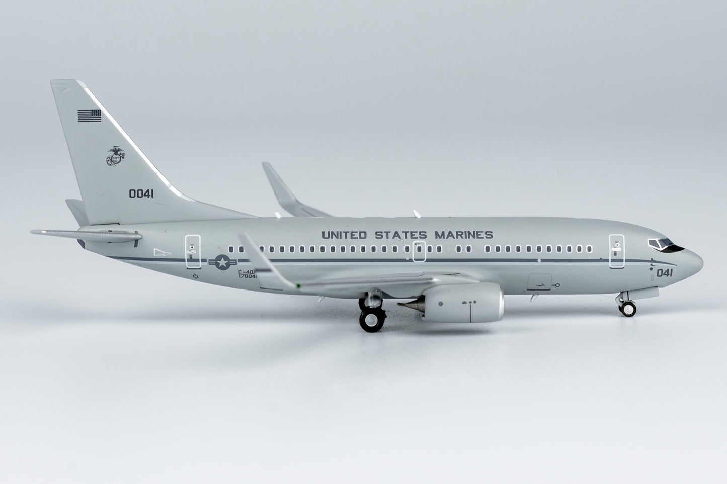 NG Models 1/400 US Marines C-40A Clipper (737-7AFC)/w 170041 1st Boeing C-40A Clipper