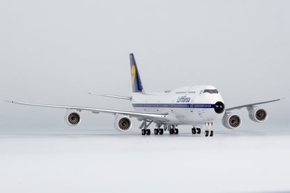 NG Models 1/400 Lufthansa 747-8 D-ABYT Retro Colors ULTIMATE Edition