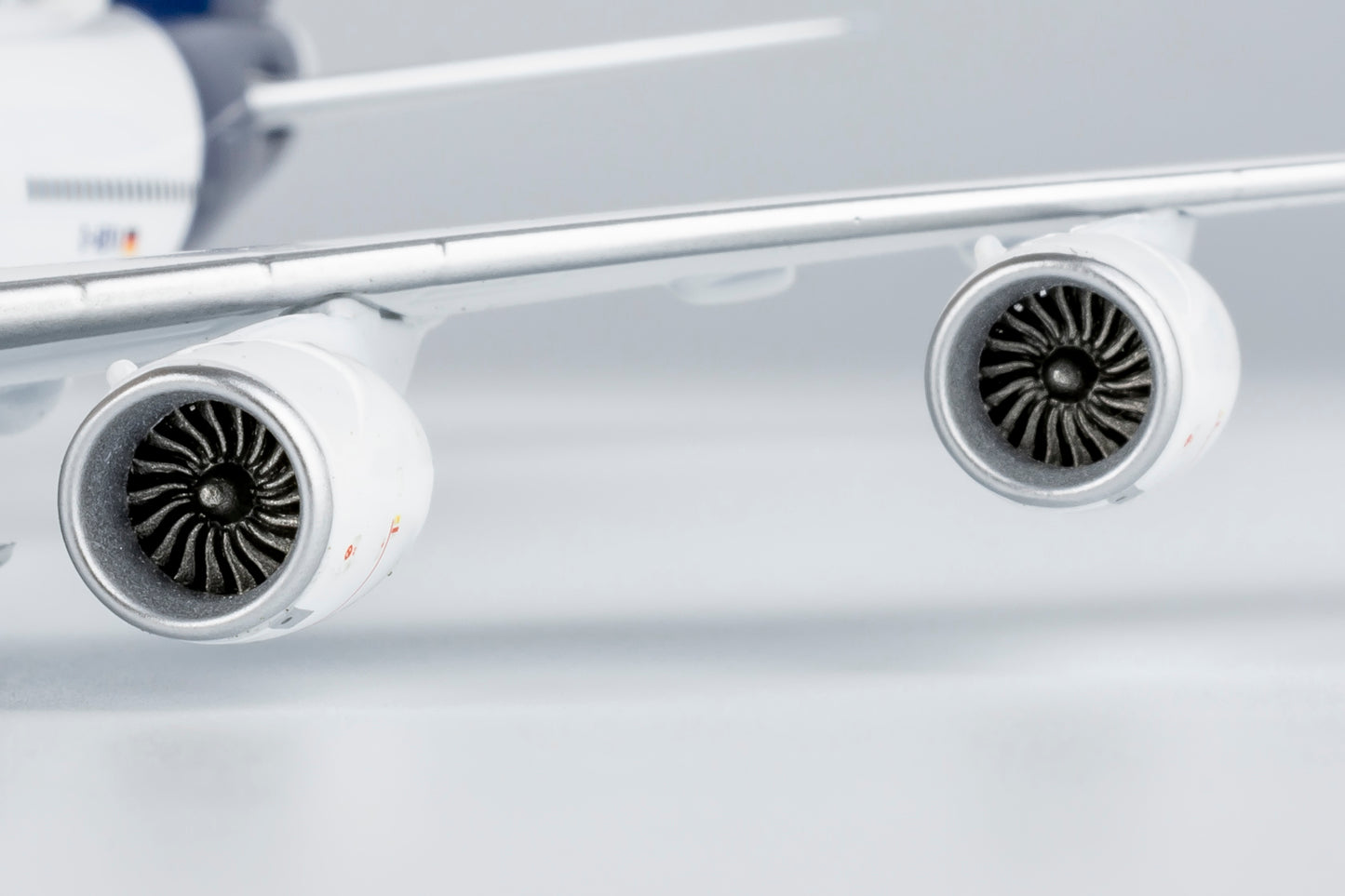 NG Models 1/400 78027 Lufthansa 747-8 D-ABYA  Named "Brandenburg"