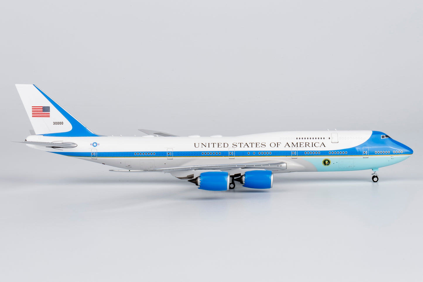 NG Models 1/400 US Air Force (USAF) VC-25B (747-8) 30000 (classics version)