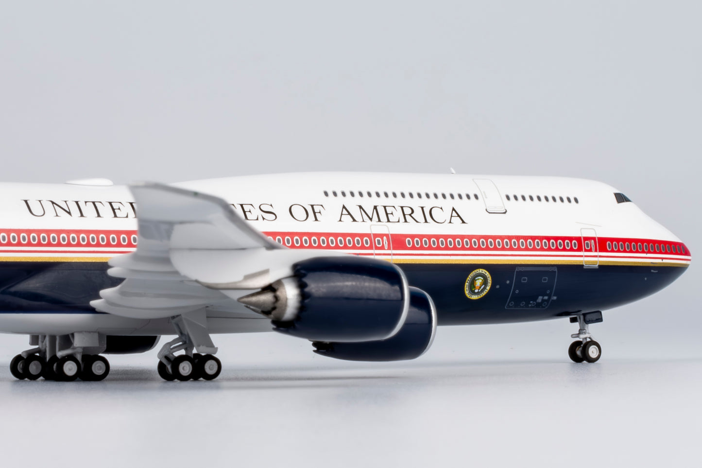 NG Models 1/400 US Air Force (USAF) VC-25B (747-8) 30000 (new version)