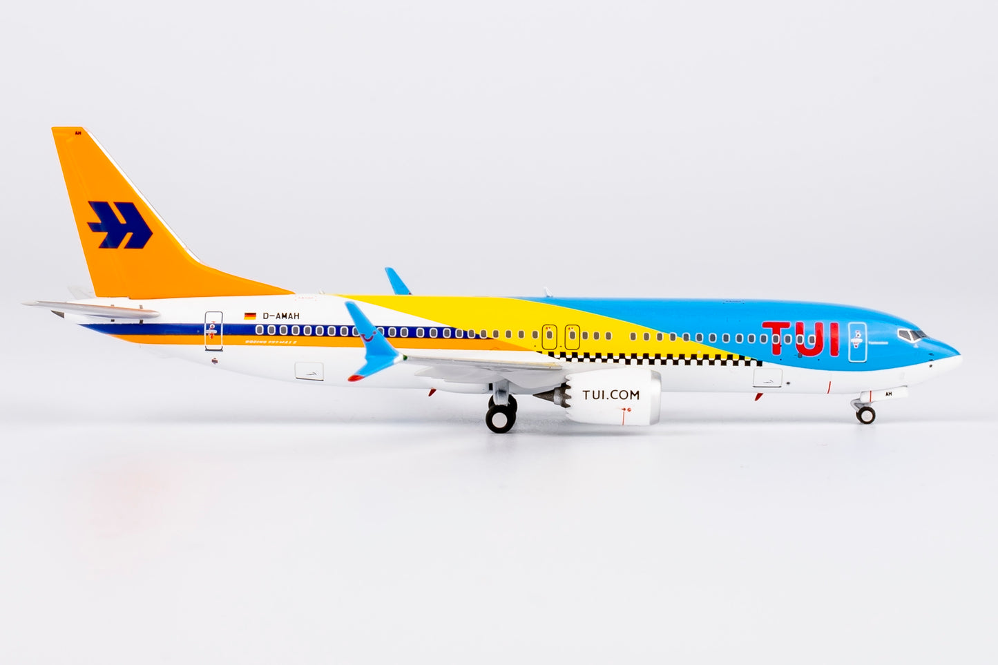 NG Models 1/400 TUI 737 MAX 8 D-AMAH  'Fuerteventura' in the TUI 50 years livery