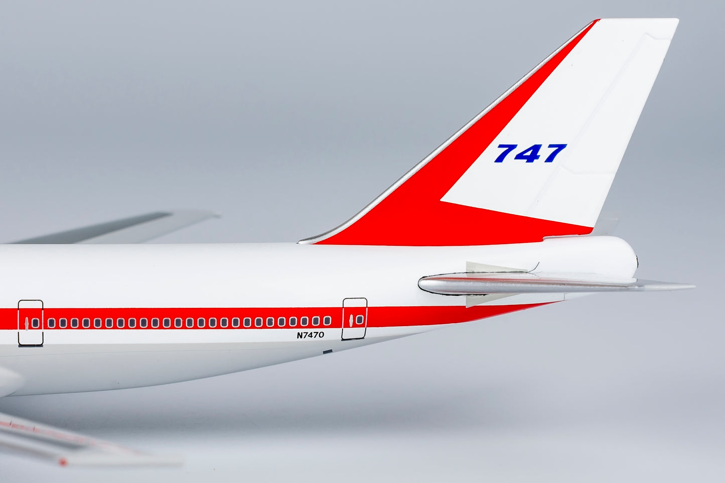 NG Models 1/400 The Boeing Company 747-100 N7470 named "CITY OF EVERETT"