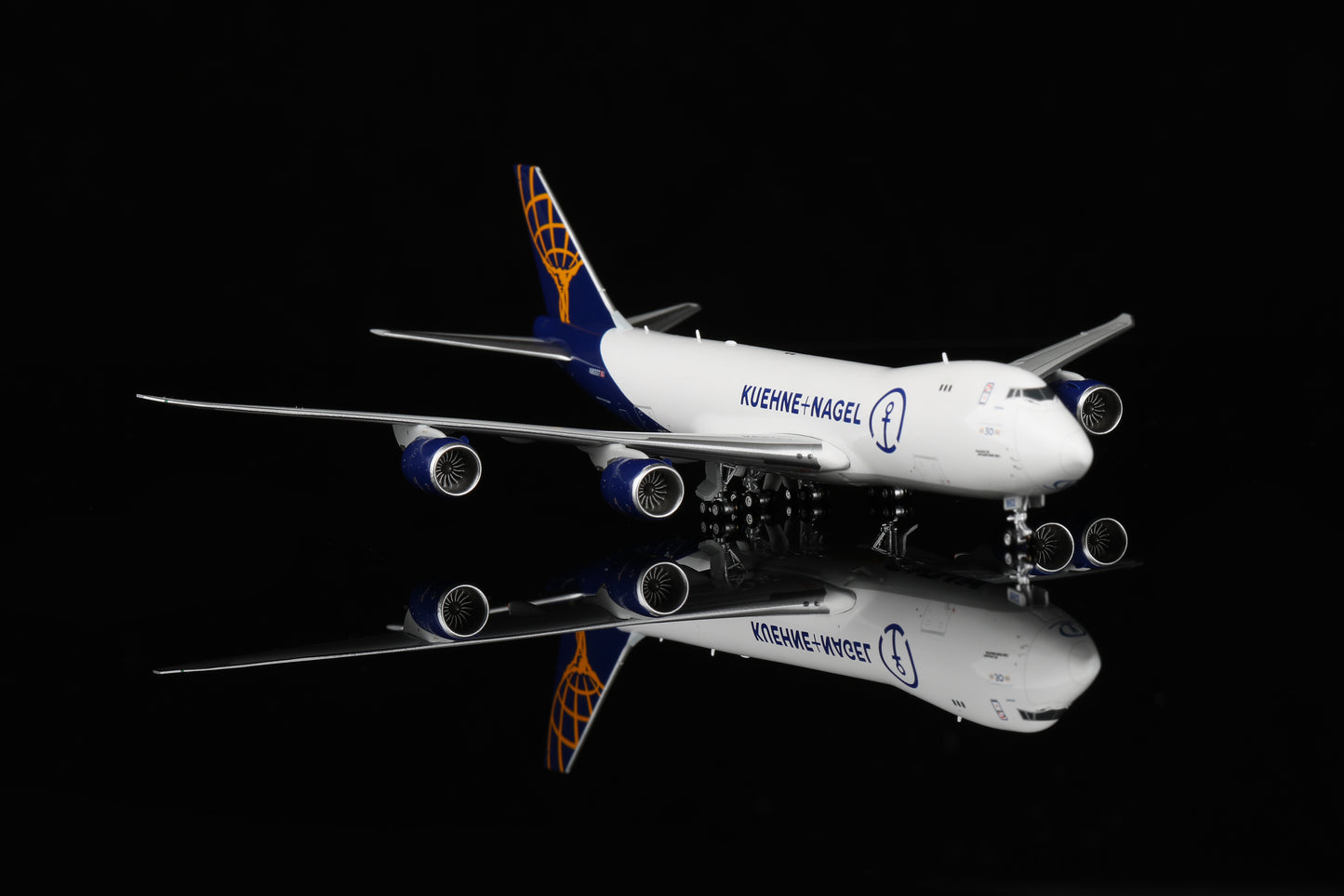 HX Models 1/400 Atlas Air Boeing B747-8F N862GT Standard Version