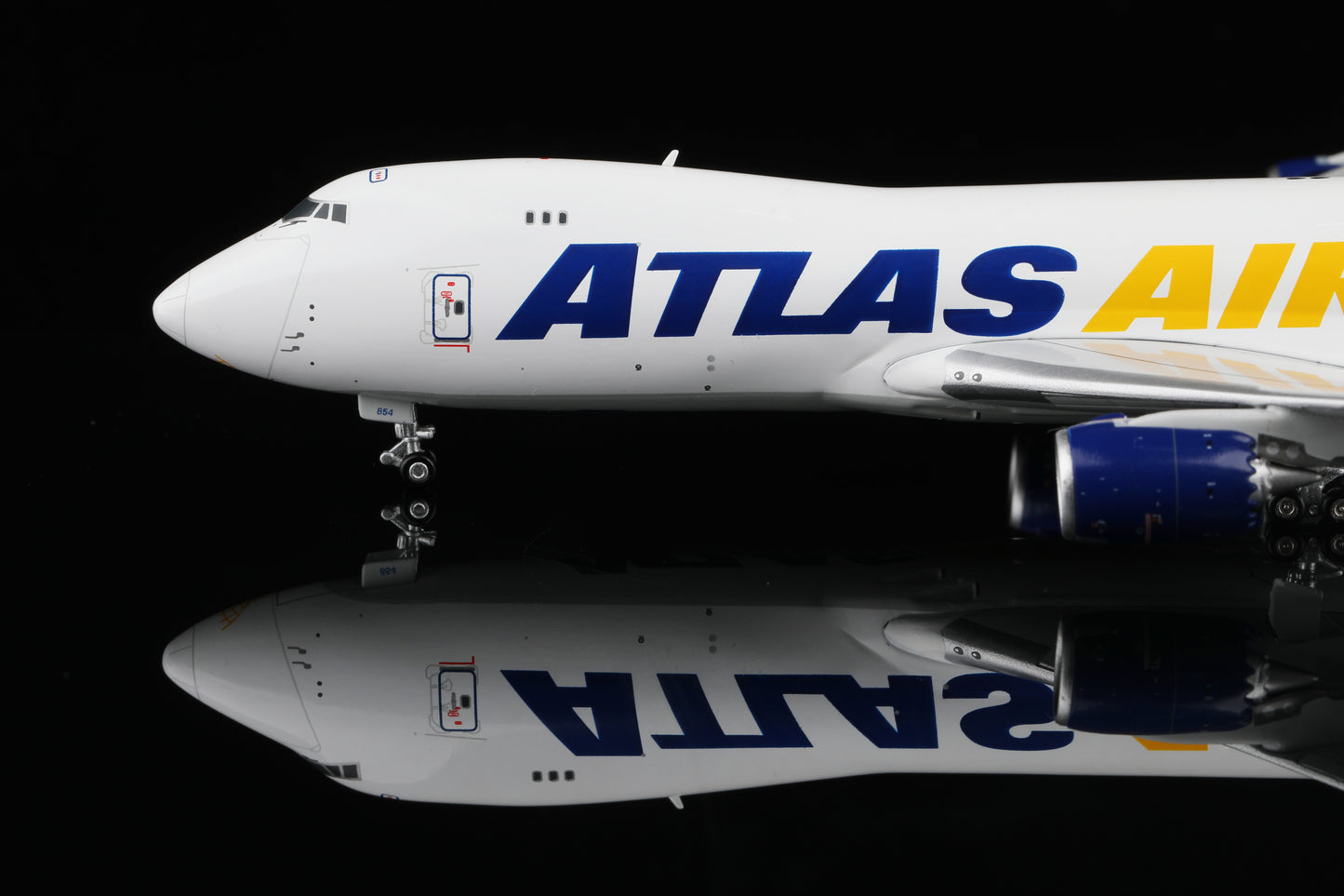 HX Models 1/400 Atlas Air Boeing B747-8F N854GT Standard Version