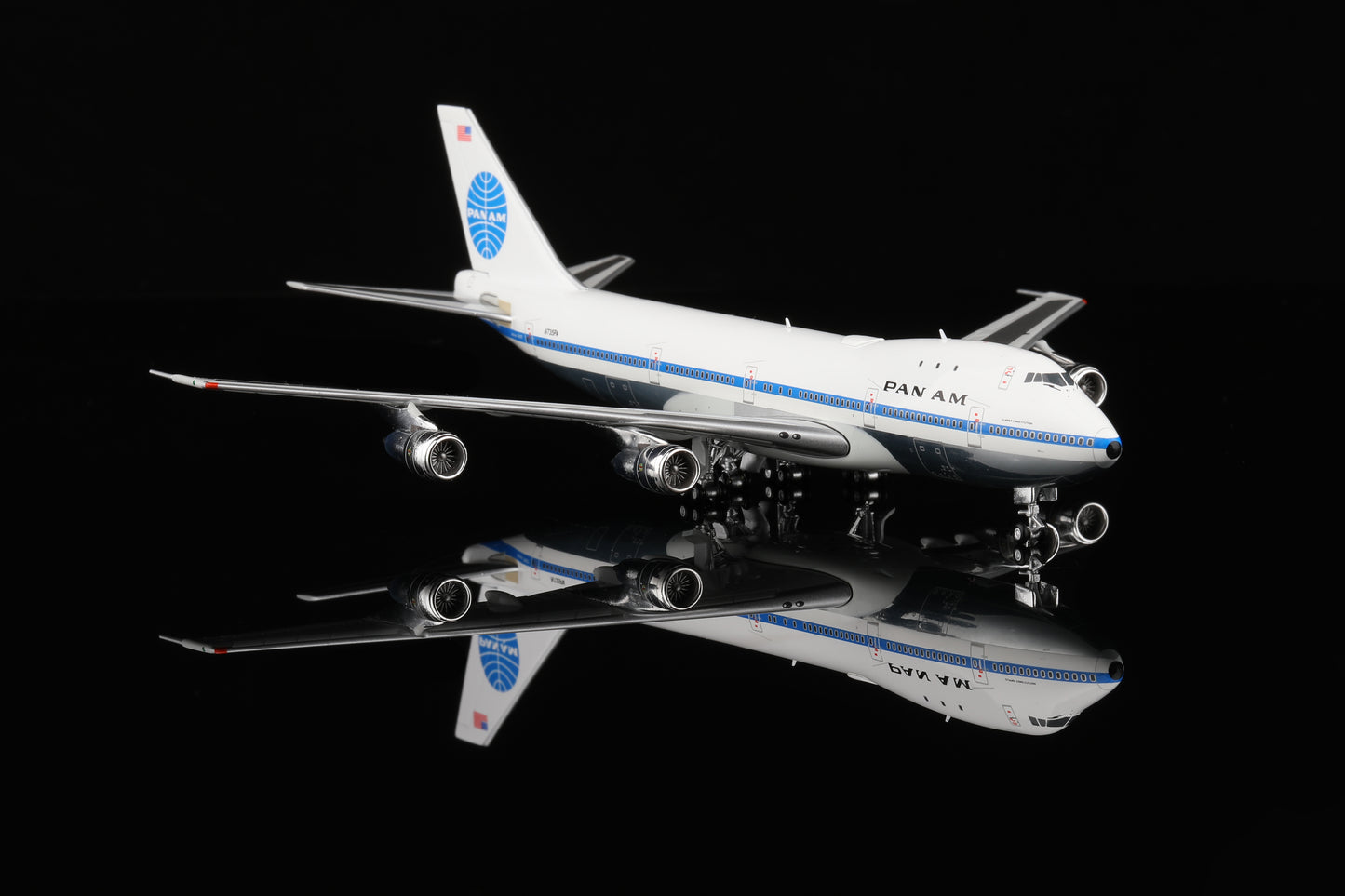 HX Models 1/400 Pan Am B747-100 “ Clipper Constitution”N735PA Standard Version