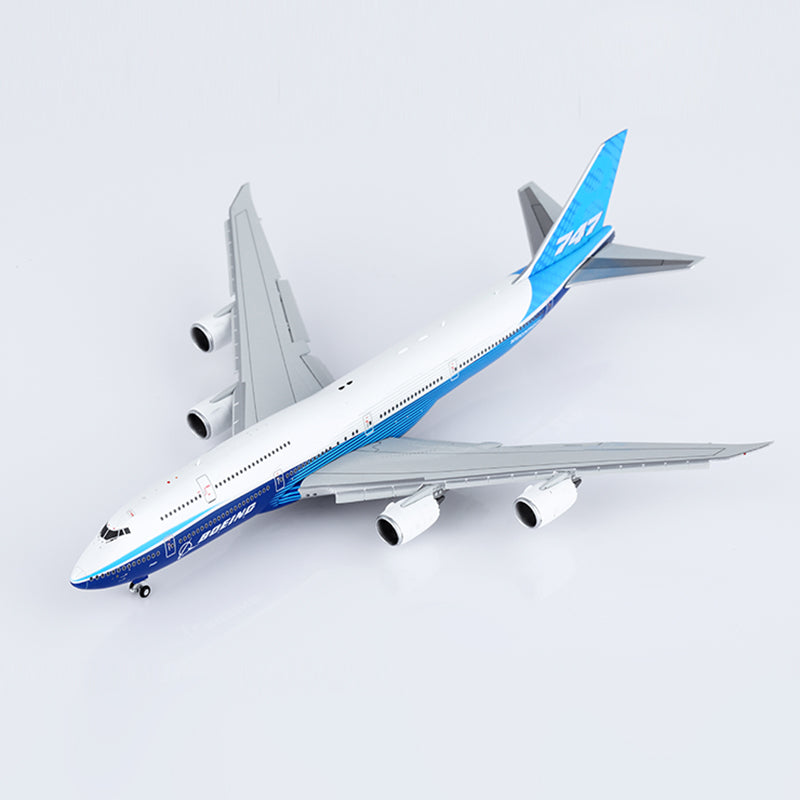HX Models 1/400 Boeing Company B747-8 Blue "House livery" Flaps-Down