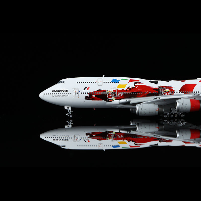 HX Models 1/400 Qantas Boeing 747-400 VH-OJC "2000 Australian Grand Prix" Flaps-Down