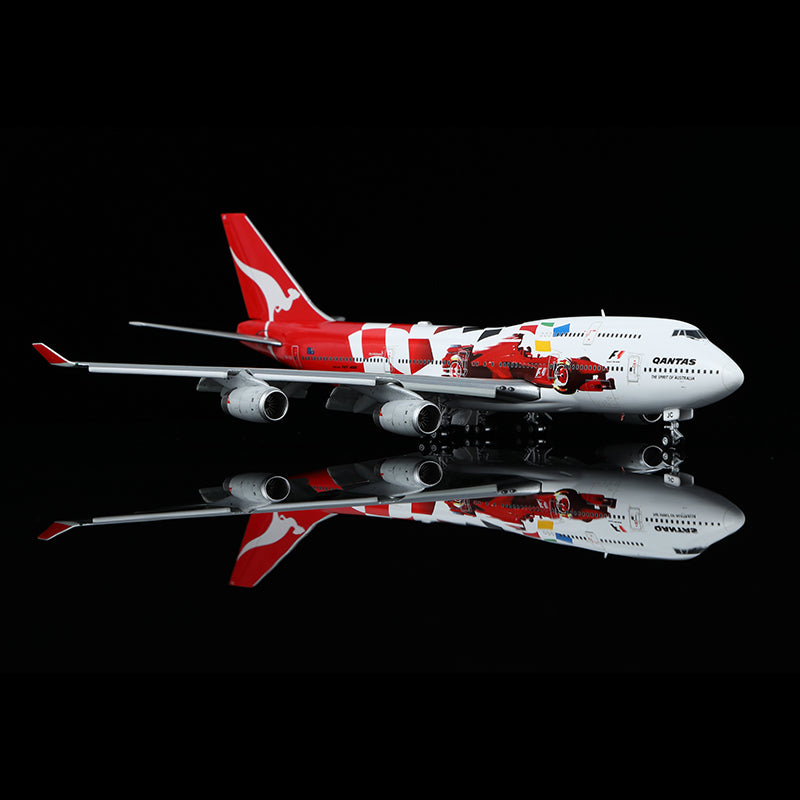 HX Models 1/400 Qantas Boeing 747-400 VH-OJC "2000 Australian Grand Prix" Flaps-Down