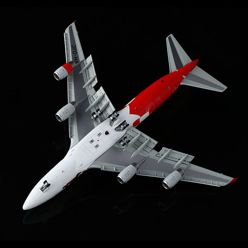 HX Models 1/400 Qantas Boeing 747-400 VH-OJC "2000 Australian Grand Prix" Flaps-Down