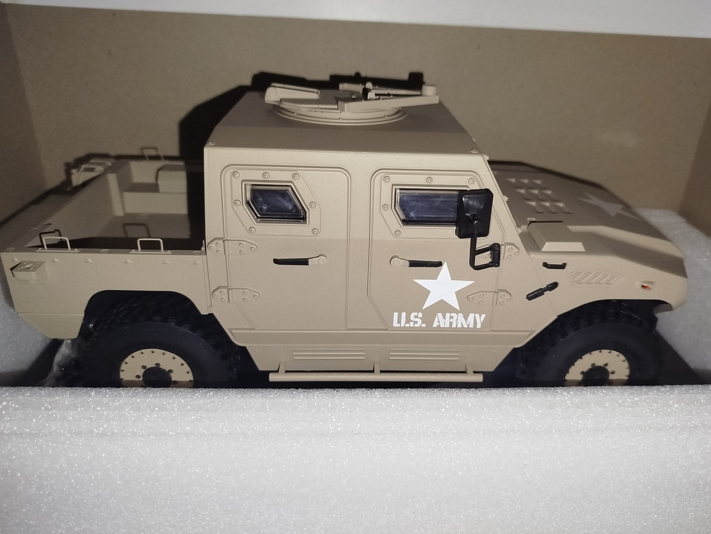 Golden Wheel Models 1/16 NIMR Ajban 440A Infantry Mobile Vehicle