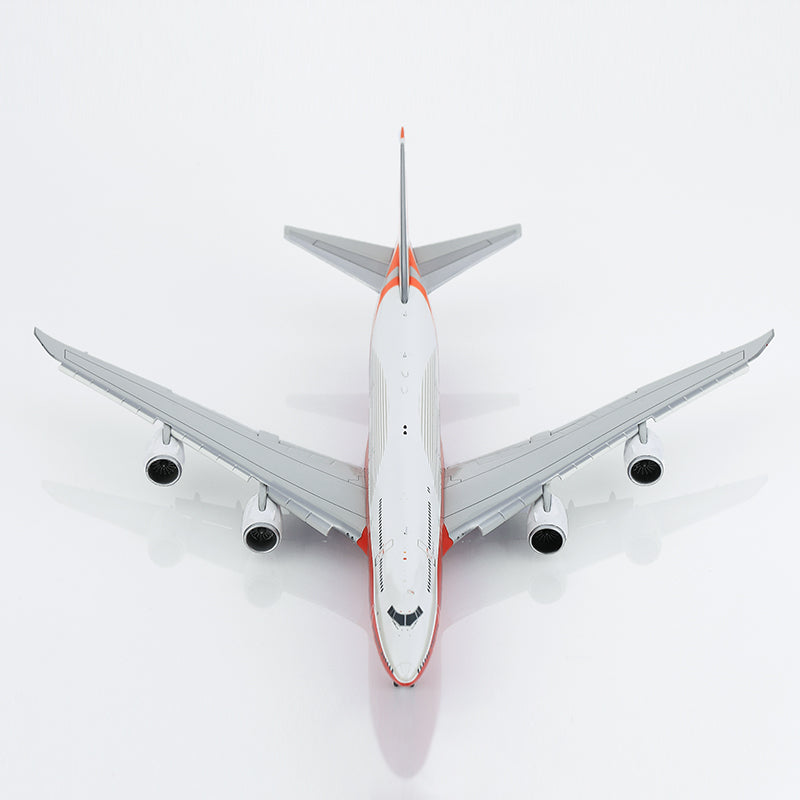 HX Models 1/400 Boeing Company B747-8 Red "House livery" Standard Version