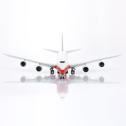 HX Models 1/400 Boeing Company B747-8 Red "House livery" Flaps-Down Version