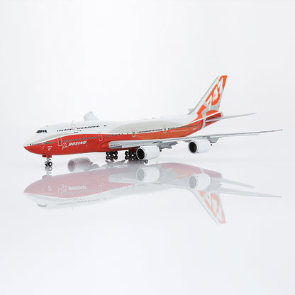 HX Models 1/400 Boeing Company B747-8 Red "House livery" Flaps-Down Version