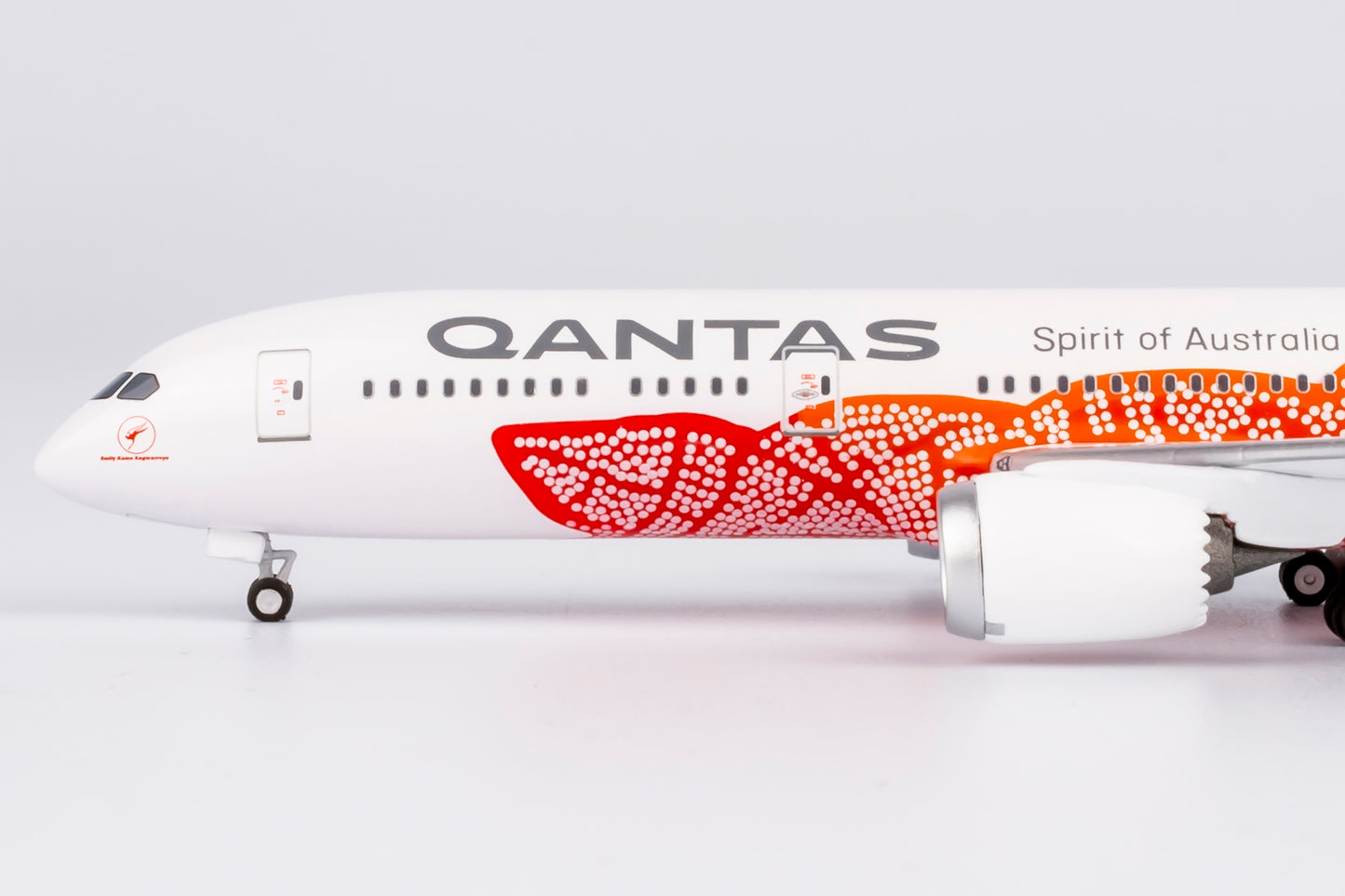 NG Models 1/400 Qantas 787-9 Dreamliner VH-ZND Emily Kame Kngwarreye Lite Edition