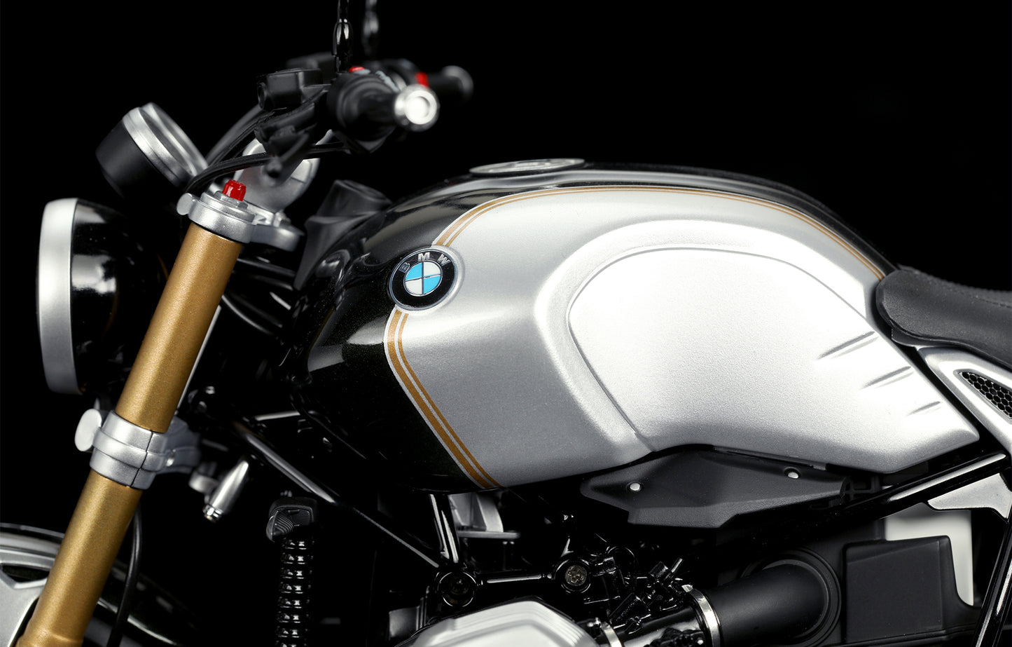 Meng Model 1/9 MT-003 BMW R nineT MT-003 Model Kit