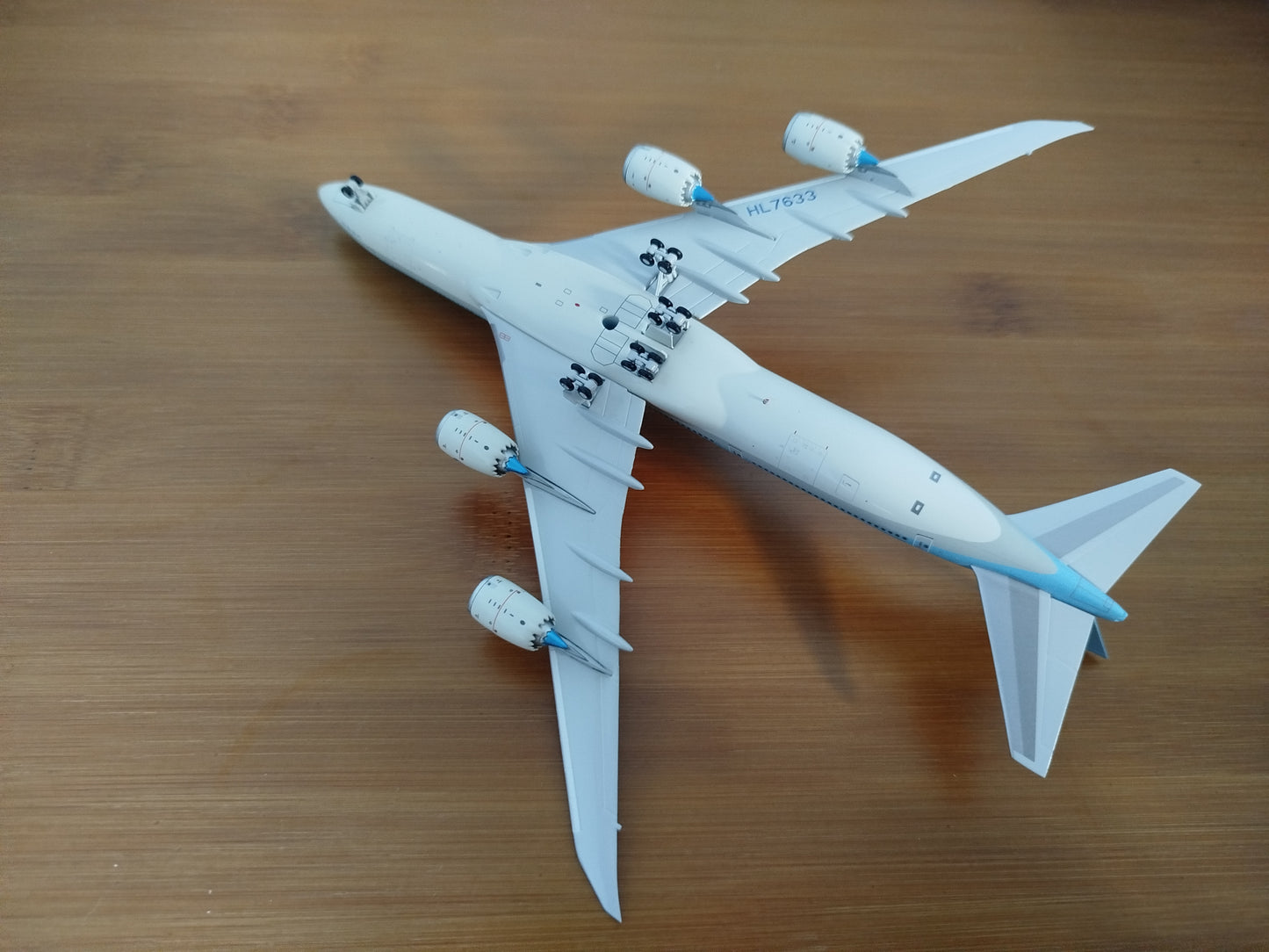 HX Models 1/400 Korean Air Boeing B747-8 HL7633 Standard Version